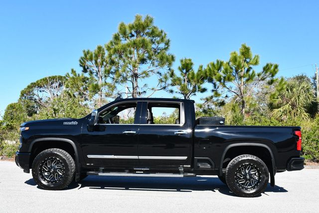 2024 Chevrolet Silverado 2500HD 4WD Crew Cab 159" High Country W/Technology & Z71 Packages - 22773004 - 25