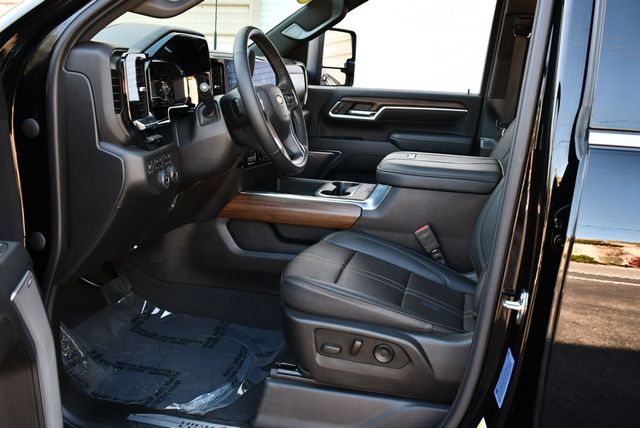 2024 Chevrolet Silverado 2500HD 4WD Crew Cab 159" High Country W/Technology & Z71 Packages - 22773004 - 45