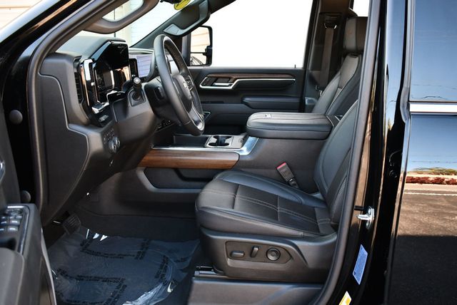 2024 Chevrolet Silverado 2500HD 4WD Crew Cab 159" High Country W/Technology & Z71 Packages - 22773004 - 46