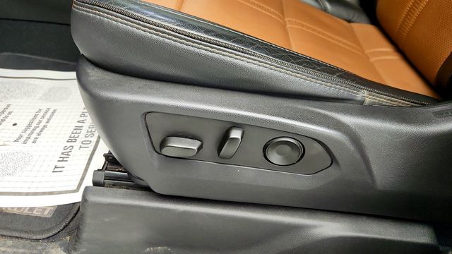 2024 Chevrolet Silverado 2500HD 4WD Crew Cab 159''' High Country w/ Turbo Diesel & Premium Pkg - 23014749 - 10