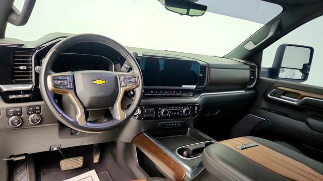 2024 Chevrolet Silverado 2500HD 4WD Crew Cab 159''' High Country w/ Turbo Diesel & Premium Pkg - 23014749 - 11