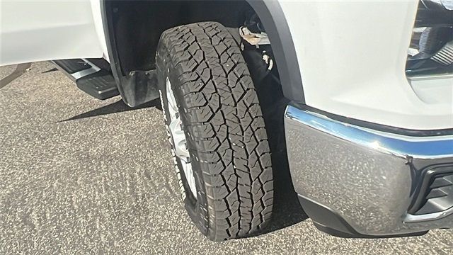 2024 Chevrolet Silverado 2500HD 4WD Crew Cab 159" LT - 22923309 - 10