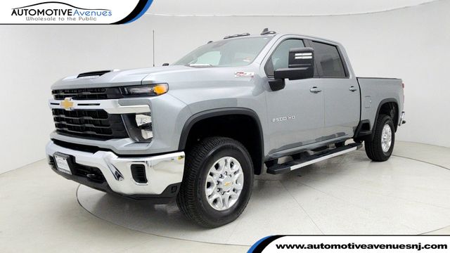 2024 Chevrolet Silverado 2500HD 4WD Crew Cab 159’’ LT w/ 6.6L Turbo-Diesel & Chrome Assist Steps - 22945613 - 0