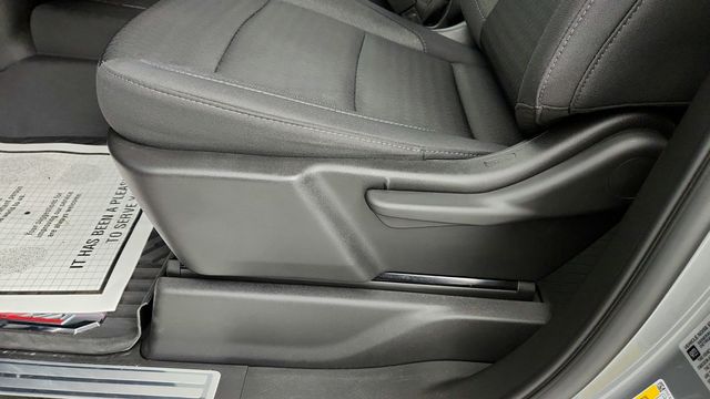 2024 Chevrolet Silverado 2500HD 4WD Crew Cab 159’’ LT w/ 6.6L Turbo-Diesel & Chrome Assist Steps - 22945613 - 10