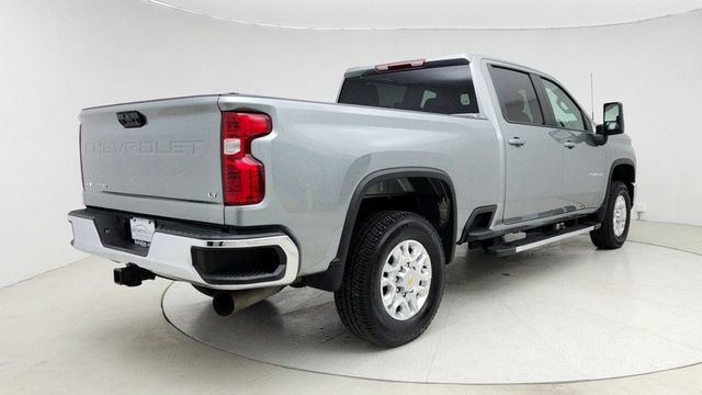 2024 Chevrolet Silverado 2500HD 4WD Crew Cab 159’’ LT w/ 6.6L Turbo-Diesel & Chrome Assist Steps - 22945613 - 4
