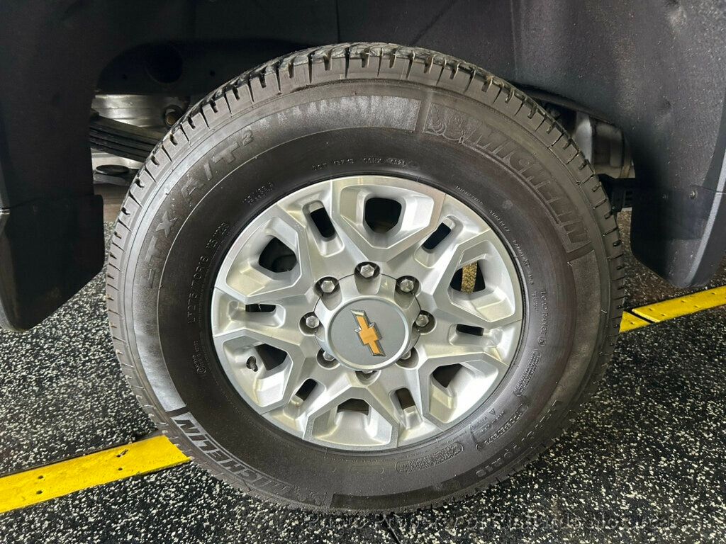 2024 Chevrolet Silverado 2500HD 4WD Crew Cab 159" LTZ - 23040077 - 9