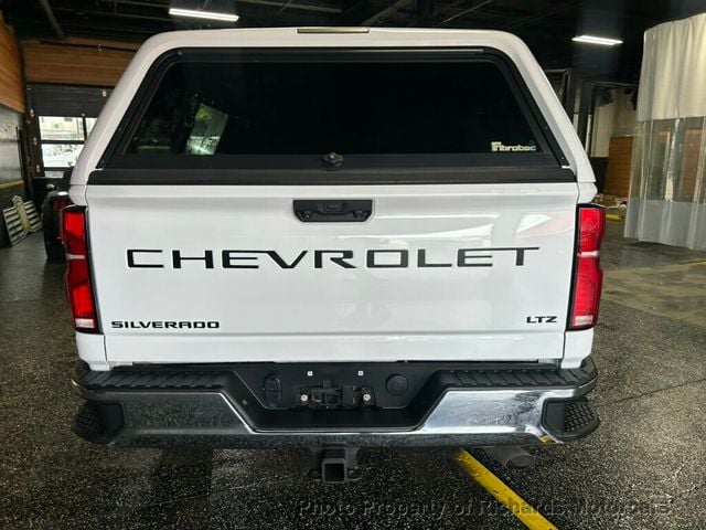 2024 Chevrolet Silverado 2500HD 4WD Crew Cab 159" LTZ - 23040077 - 3