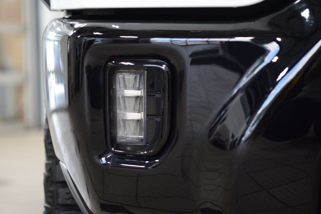 2024 Chevrolet Silverado 2500HD 4WD Crew Cab 159" ZR2 - 23079796 - 13
