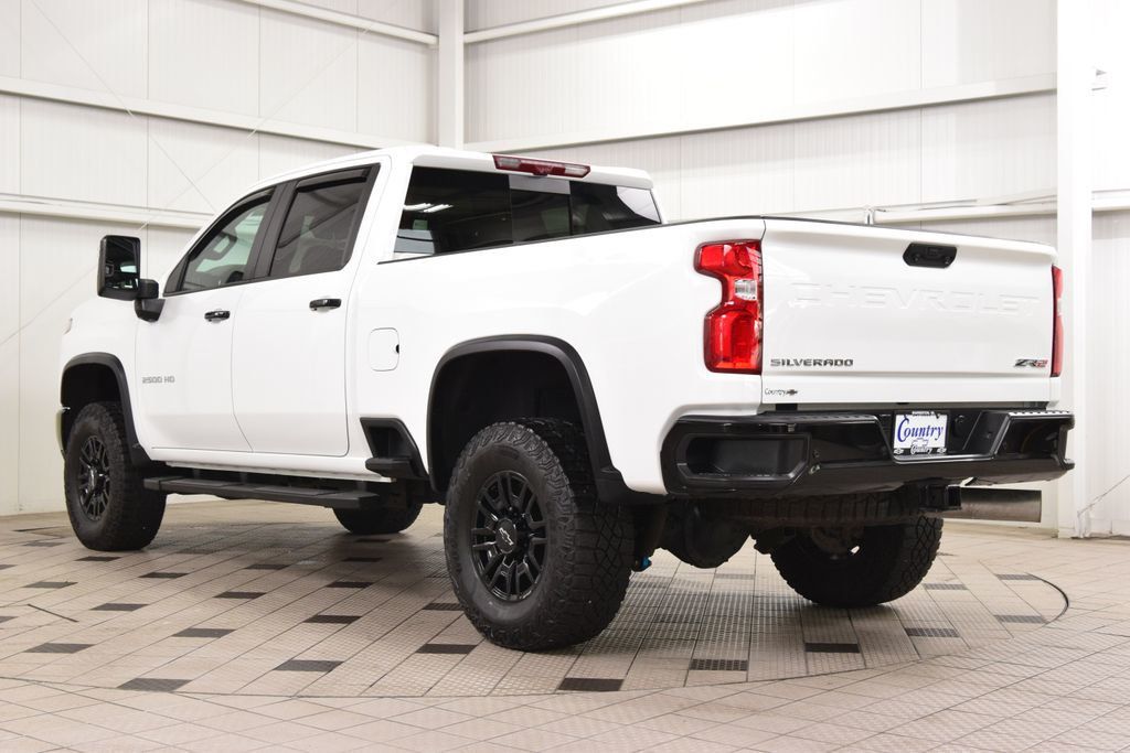 2024 Chevrolet Silverado 2500HD 4WD Crew Cab 159" ZR2 - 23079796 - 5