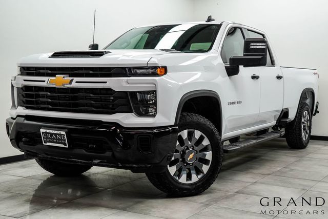 2024 Chevrolet Silverado 2500HD 4WD Crew Cab 172" Custom - 23009637 - 0