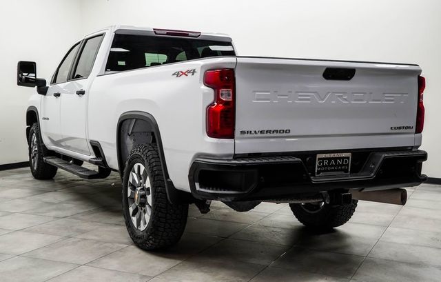 2024 Chevrolet Silverado 2500HD 4WD Crew Cab 172" Custom - 23009637 - 9
