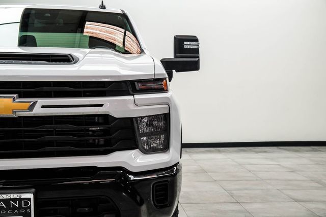 2024 Chevrolet Silverado 2500HD 4WD Crew Cab 172" Custom - 23009637 - 3