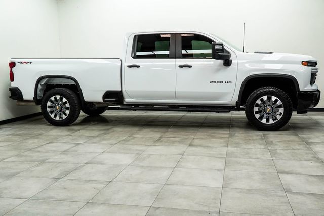 2024 Chevrolet Silverado 2500HD 4WD Crew Cab 172" Custom - 23009637 - 8