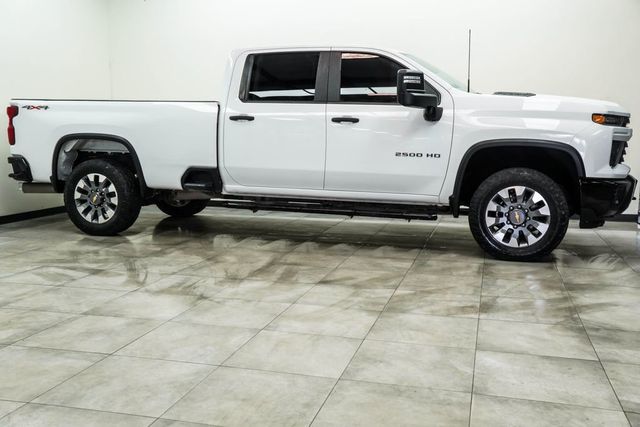 2024 Chevrolet Silverado 2500HD 4WD Crew Cab 172" Custom - 23053204 - 9