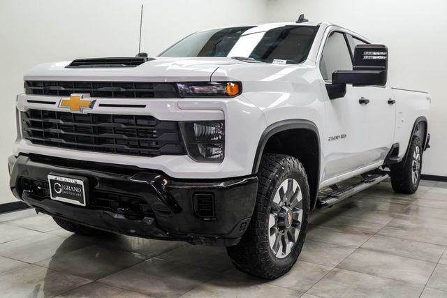 2024 Chevrolet Silverado 2500HD 4WD Crew Cab 172" Custom - 23053204 - 6