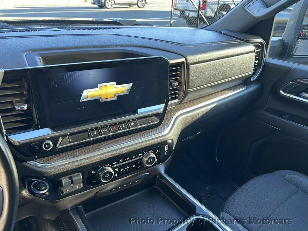 2024 Chevrolet Silverado 2500HD 4WD Double Cab 149" LT - 23101463 - 11