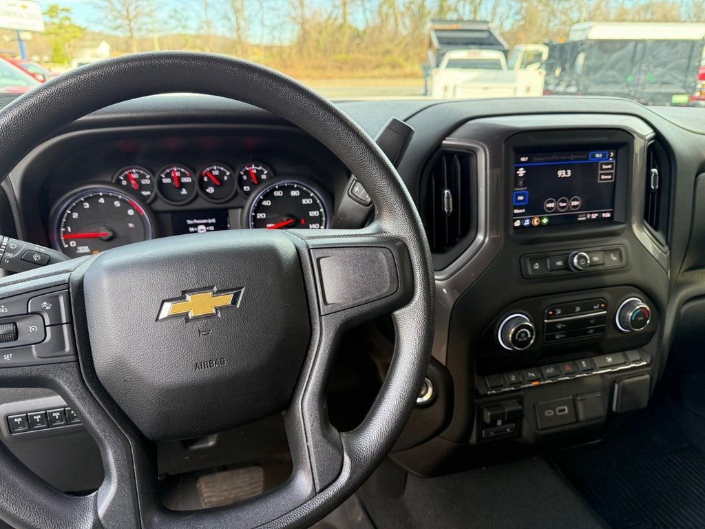 2024 Chevrolet Silverado 2500HD Custom - 22998672 - 6