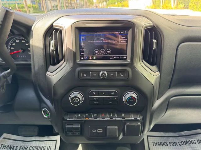 2024 Chevrolet Silverado 2500HD Custom Pickup 4D 6 1/2 ft - 22968835 - 23