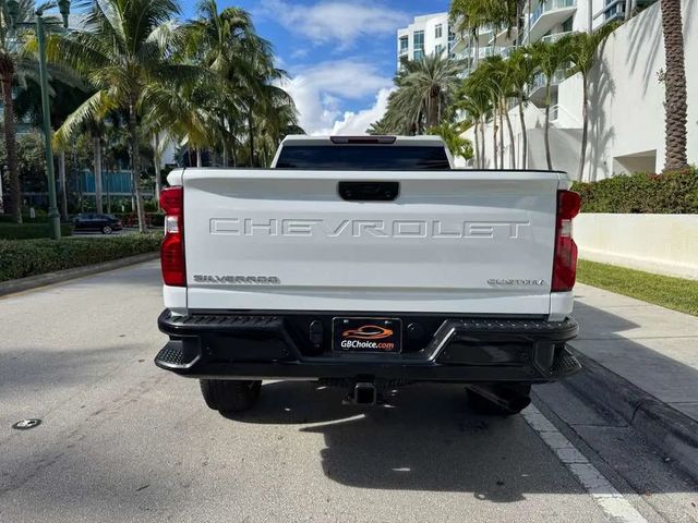 2024 Chevrolet Silverado 2500HD Custom Pickup 4D 6 1/2 ft - 22968835 - 3