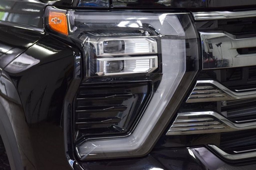 2024 Chevrolet Silverado 2500HD High Country Midnight Edition Z71 photo 8