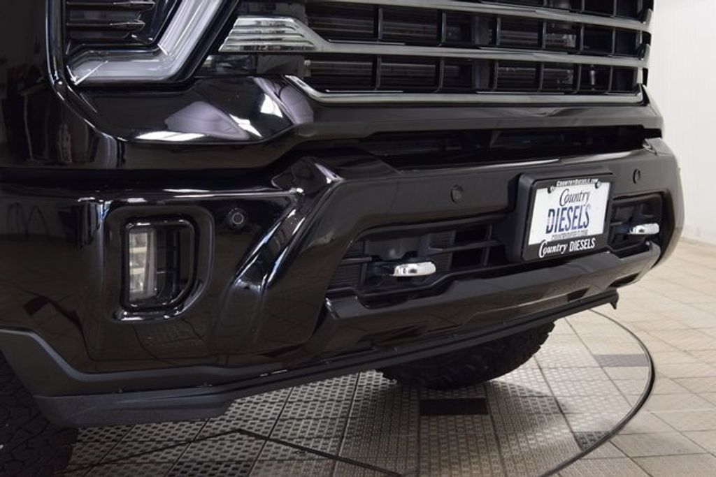 2024 Chevrolet Silverado 2500HD High Country Midnight Edition Z71 photo 9