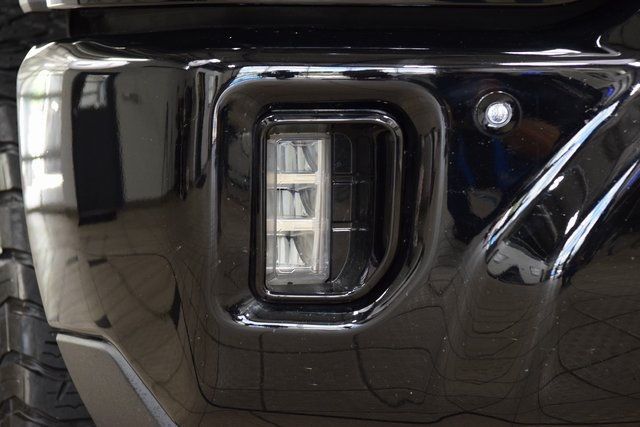 2024 Chevrolet Silverado 2500HD High Country Premium Midnight Edition Z71 - 22893730 - 11