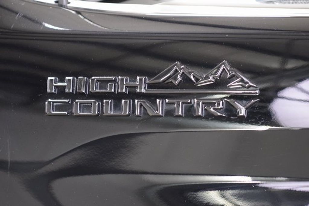 2024 Chevrolet Silverado 2500HD High Country Midnight Edition Z71 photo 11