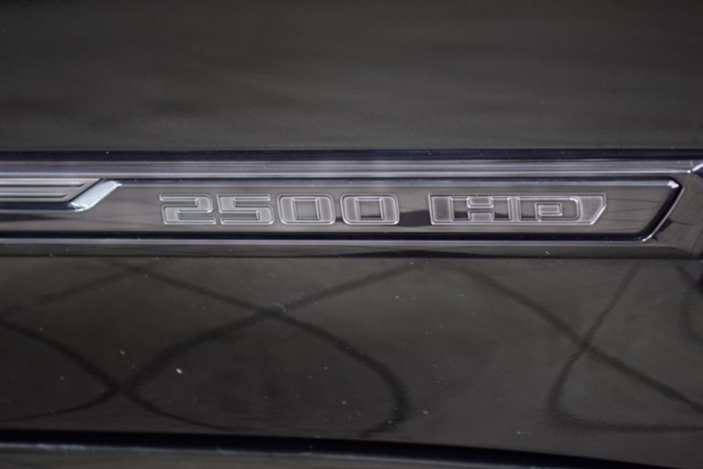 2024 Chevrolet Silverado 2500HD High Country Midnight Edition Z71 photo 13