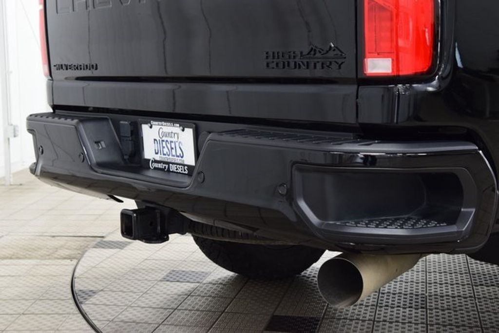 2024 Chevrolet Silverado 2500HD High Country Midnight Edition Z71 photo 16