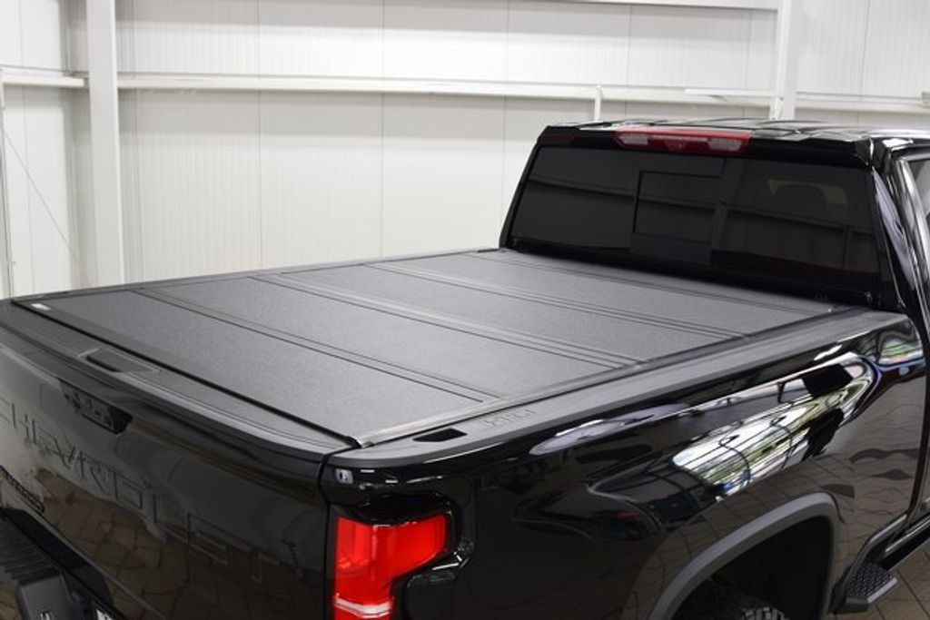 2024 Chevrolet Silverado 2500HD High Country Midnight Edition Z71 photo 19