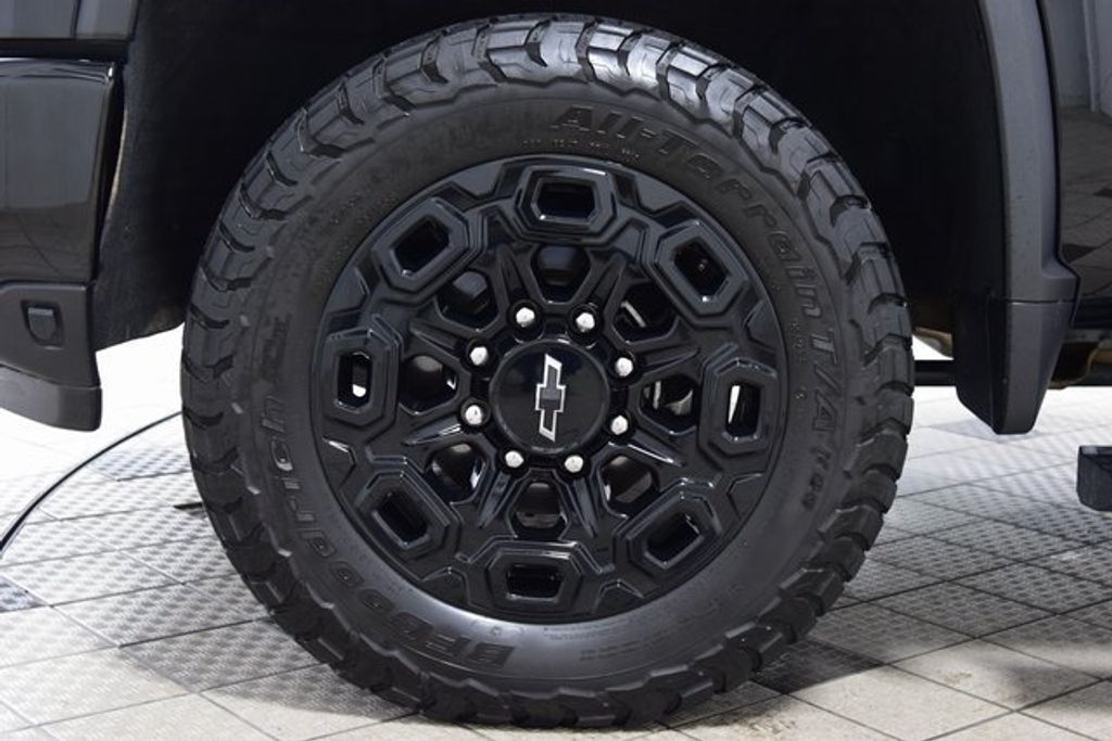 2024 Chevrolet Silverado 2500HD High Country Midnight Edition Z71 photo 21