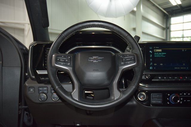 2024 Chevrolet Silverado 2500HD High Country Premium Midnight Edition Z71 - 22893730 - 37