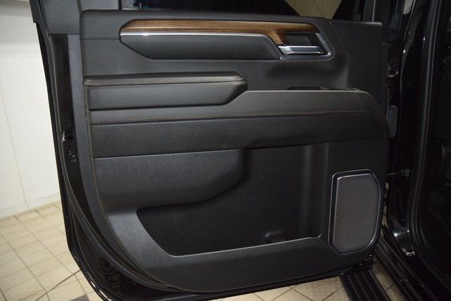 2024 Chevrolet Silverado 2500HD High Country Premium Midnight Edition Z71 - 22893730 - 44