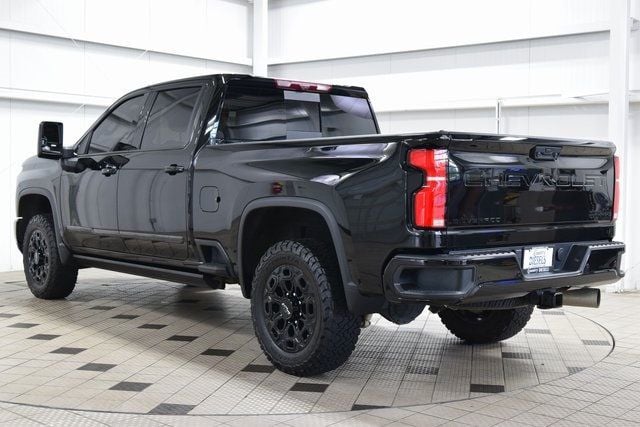 2024 Chevrolet Silverado 2500HD High Country Premium Midnight Edition Z71 - 22893730 - 4