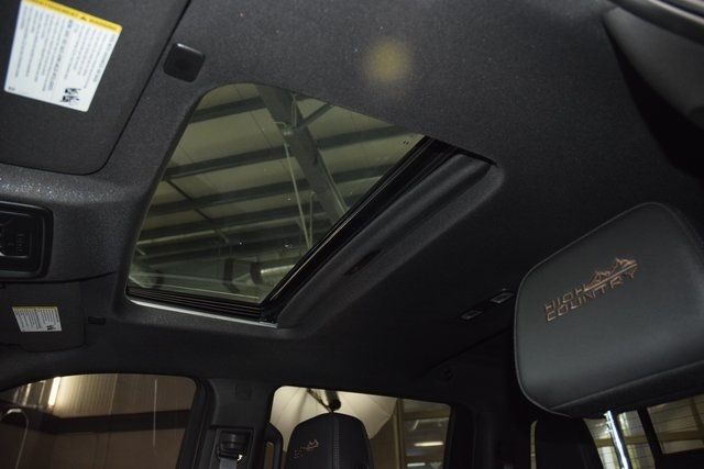 2024 Chevrolet Silverado 2500HD High Country Premium Midnight Edition Z71 - 22893730 - 49