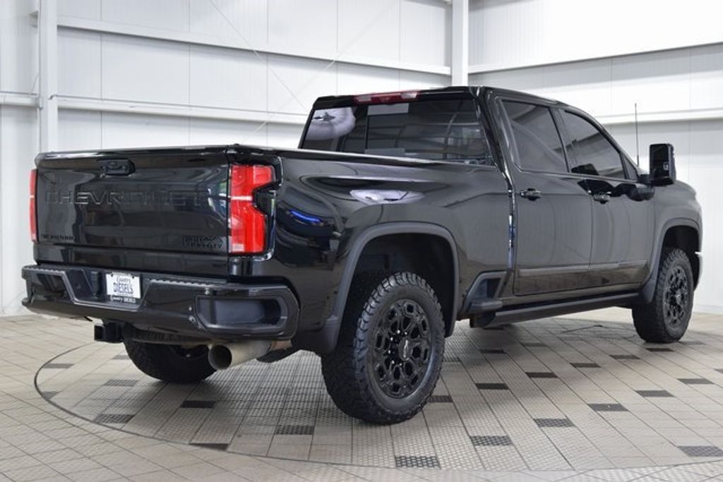 2024 Chevrolet Silverado 2500HD High Country Midnight Edition Z71 photo 5