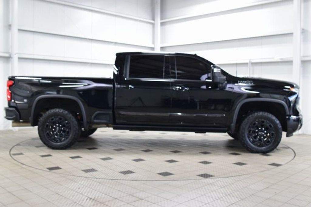 2024 Chevrolet Silverado 2500HD High Country Midnight Edition Z71 photo 6