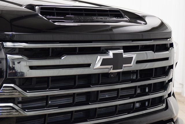 2024 Chevrolet Silverado 2500HD High Country Premium Midnight Edition Z71 - 22893730 - 8