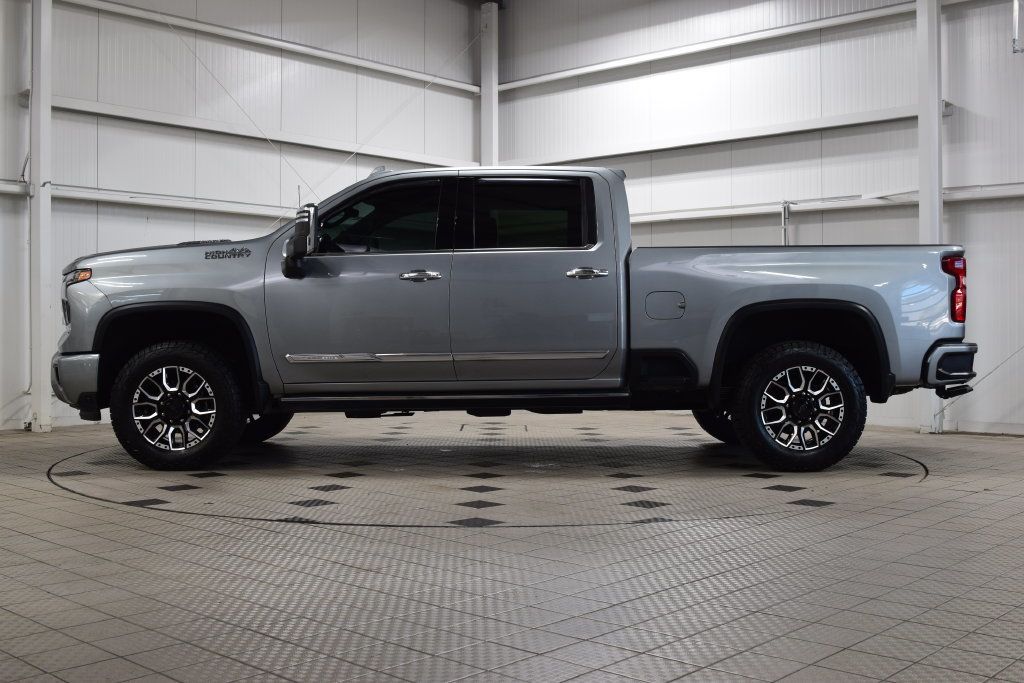 2024 Chevrolet Silverado 2500HD High Country Premium Z71 - 23093455 - 3