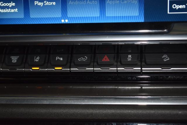 2024 Chevrolet Silverado 2500HD High Country Premium Z71 Lifted - 22871981 - 32