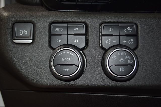 2024 Chevrolet Silverado 2500HD High Country Premium Z71 Lifted - 22871981 - 36