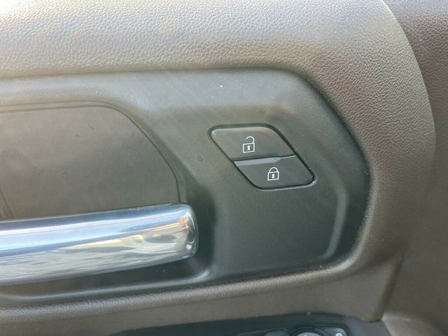 2024 Chevrolet Silverado 2500HD LT Z71 Off Road 4x4 Regular Cab 8 Foot Bed 6.6L  - 22974911 - 32