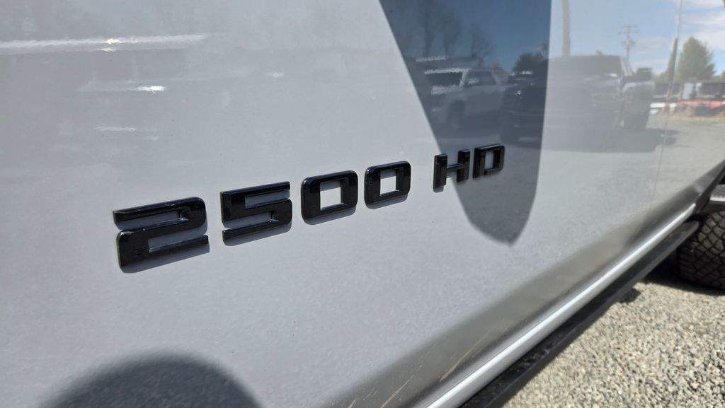 2024 Chevrolet Silverado 2500HD ZR2 - 23000852 - 10