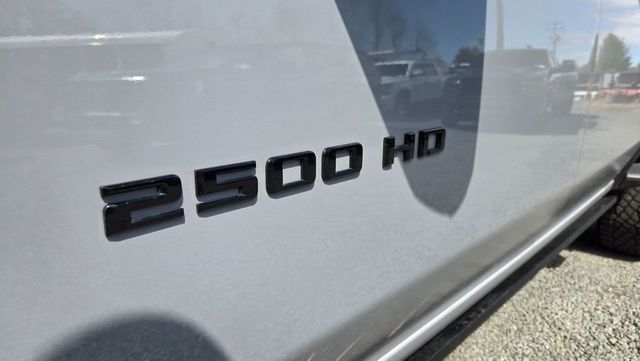 2024 Chevrolet Silverado 2500HD ZR2 - 23000852 - 10