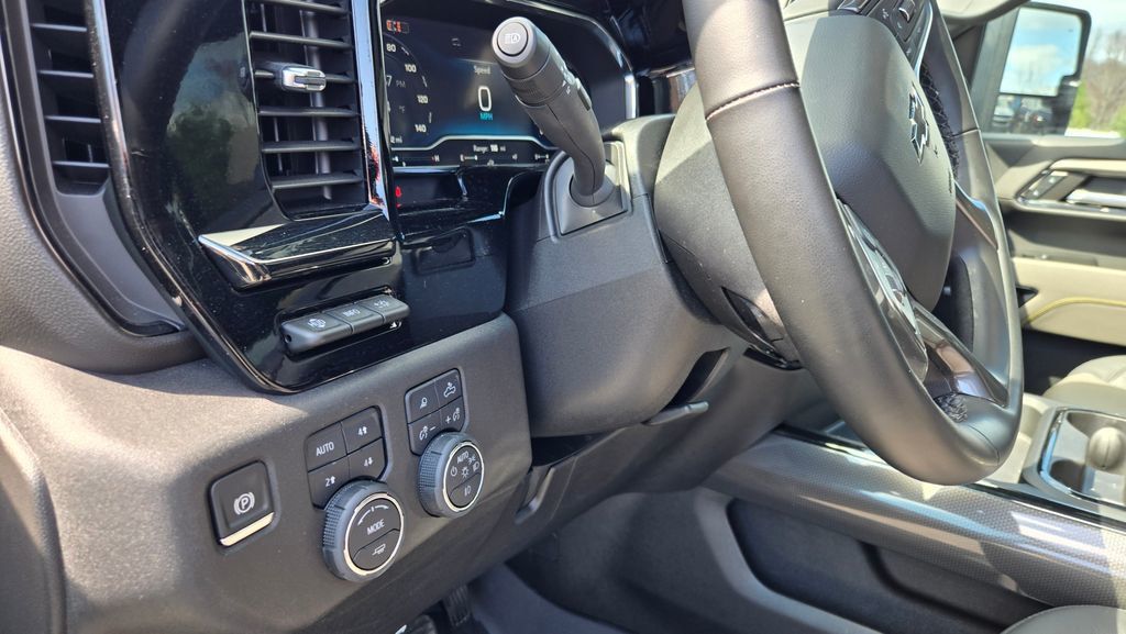 2024 Chevrolet Silverado 2500HD ZR2 - 23000852 - 17