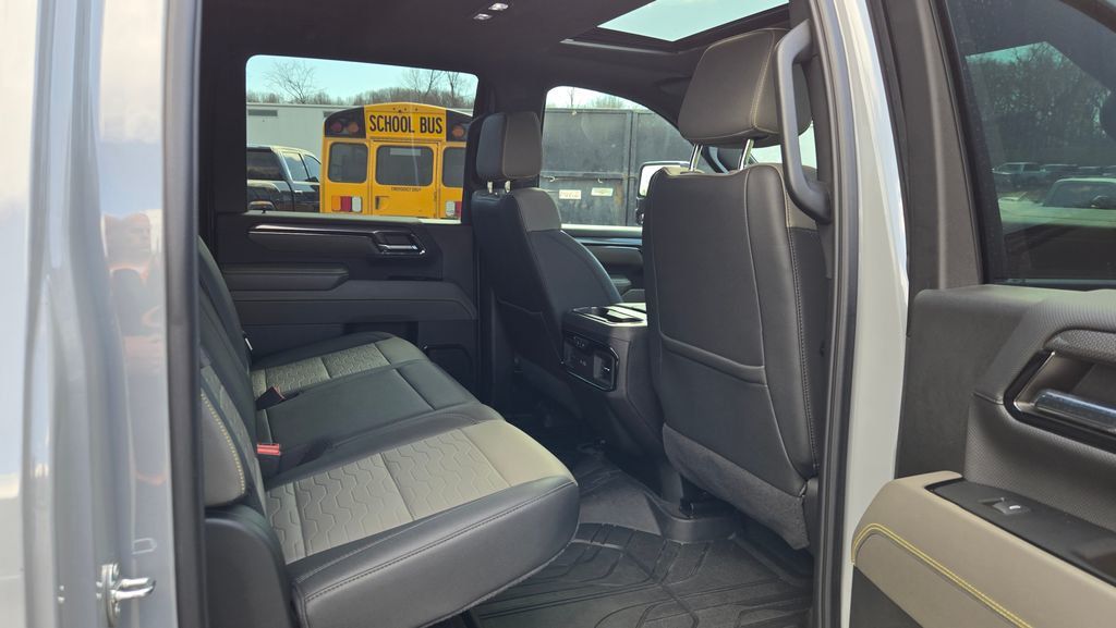 2024 Chevrolet Silverado 2500HD ZR2 - 23000852 - 27