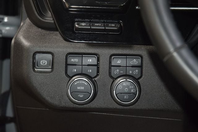 2024 Chevrolet Silverado 2500HD ZR2 - 23000852 - 37