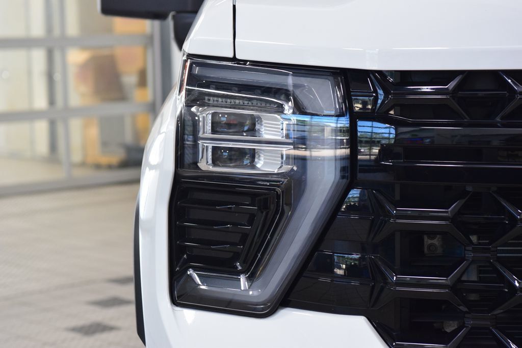 2024 Chevrolet Silverado 2500HD ZR2 w/ Technology Package - 23079796 - 10