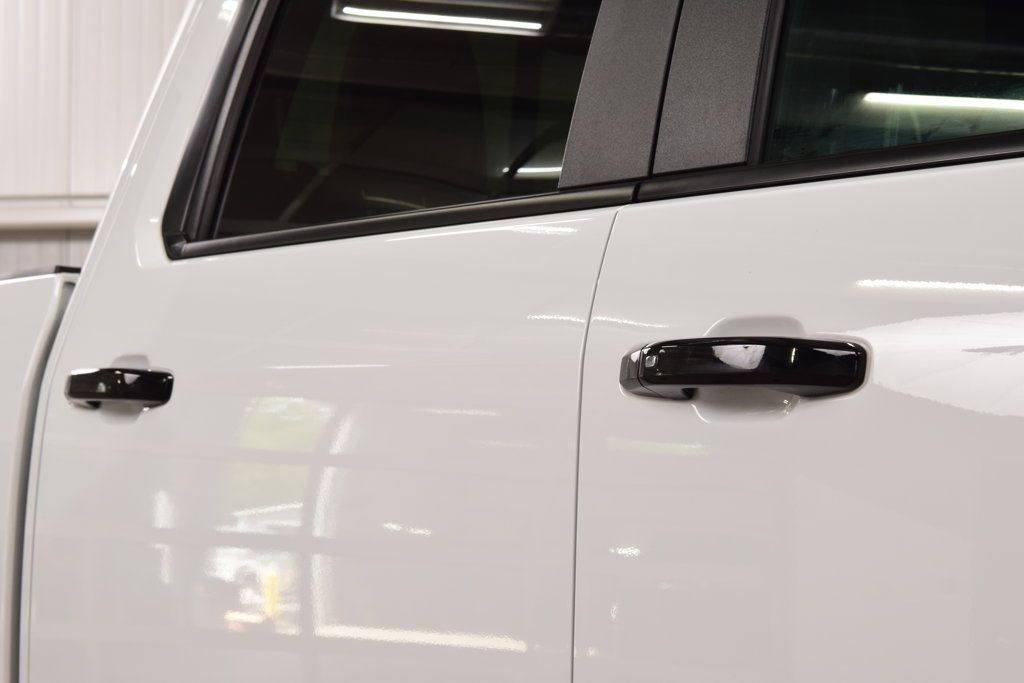 2024 Chevrolet Silverado 2500HD ZR2 w/ Technology Package - 23079796 - 18