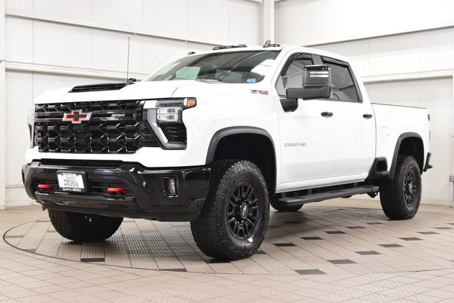 2024 Chevrolet Silverado 2500HD ZR2 w/ Technology Package - 23079796 - 2